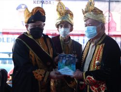 Kunjungi Kesultanan Buton, Ketua DPD RI Minta Sejarah Tidak Ditinggalkan