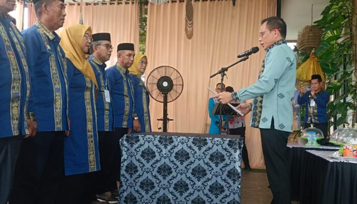 Bupati Konawe Lantik Pengurus MKKS SMP Konawe Periode 2025-2029