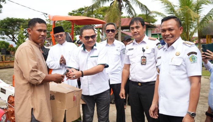 Bupati Konawe Apresiasi Bantuan Alsintan dari DPR RI, Pacu Produktivitas Petani di Lumbung Pangan Sultra  
